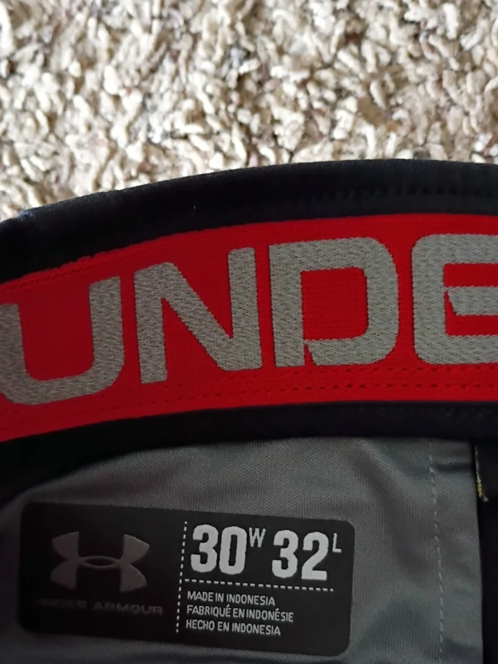 Under Armour Men's Black Casual Stretch Pants.